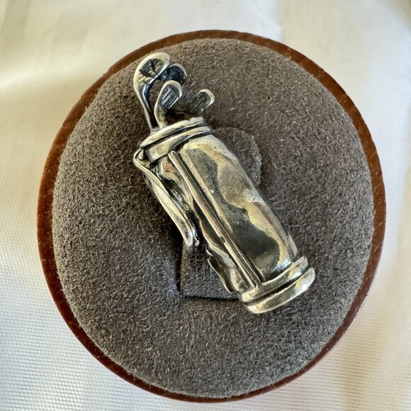 Solid Sterling Silver 925 Three Dimensional Golf Club Bag Brooch Size 1'' Length - Picture 1 of 11